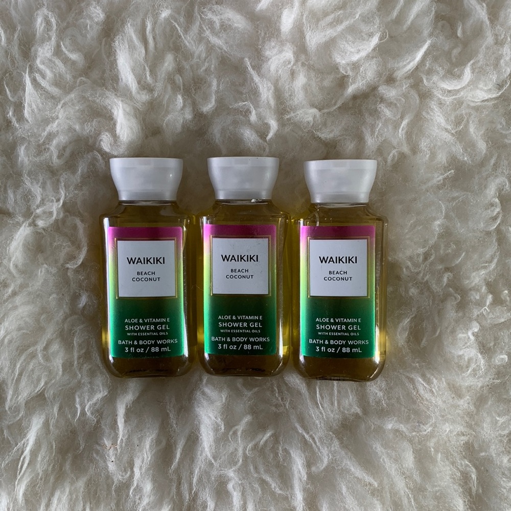 New BBW Waikiki Beach Coconut Travel Size Shower Gels